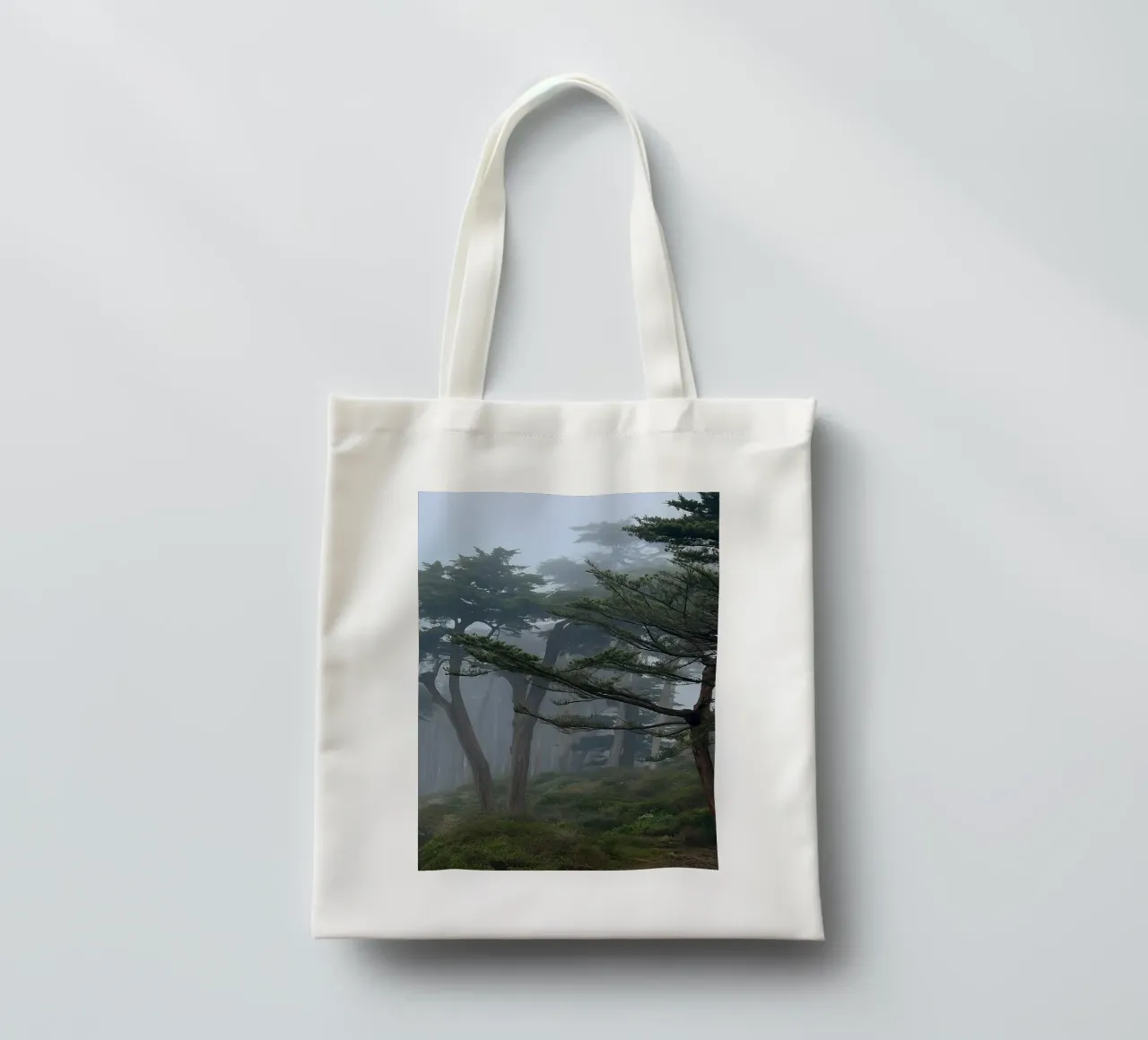 alberi ai margini della foresta borsa in juta da PASMING