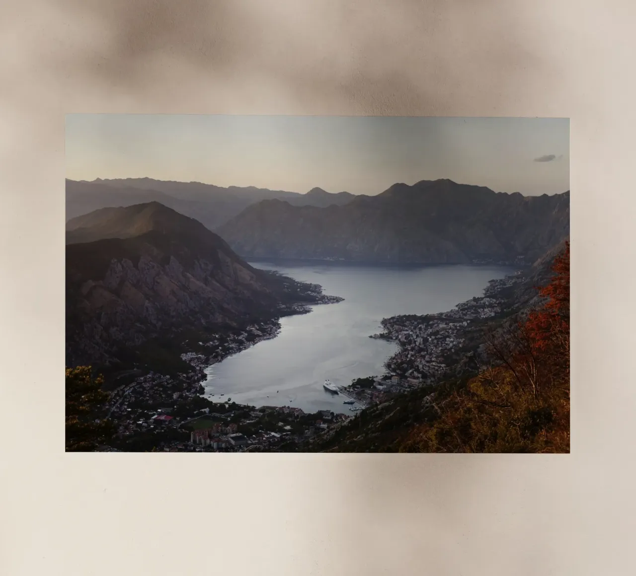 Baia di Kotor, Montenegro pellicola backlit da atmospheric pictures
