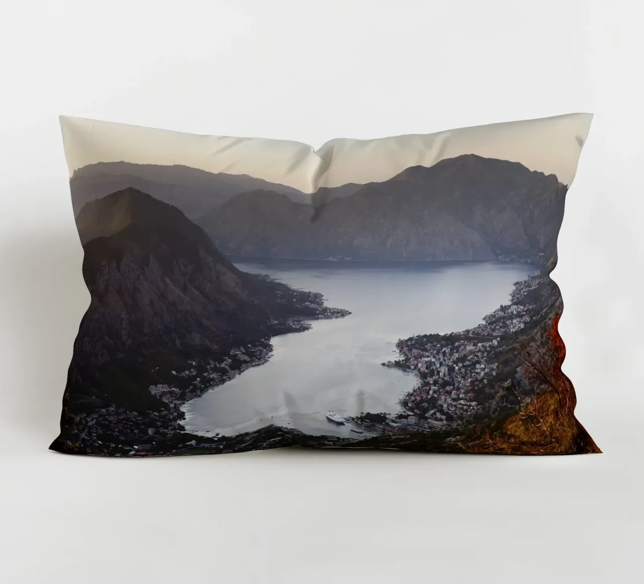 Baia di Kotor, Montenegro cuscino da art picture
