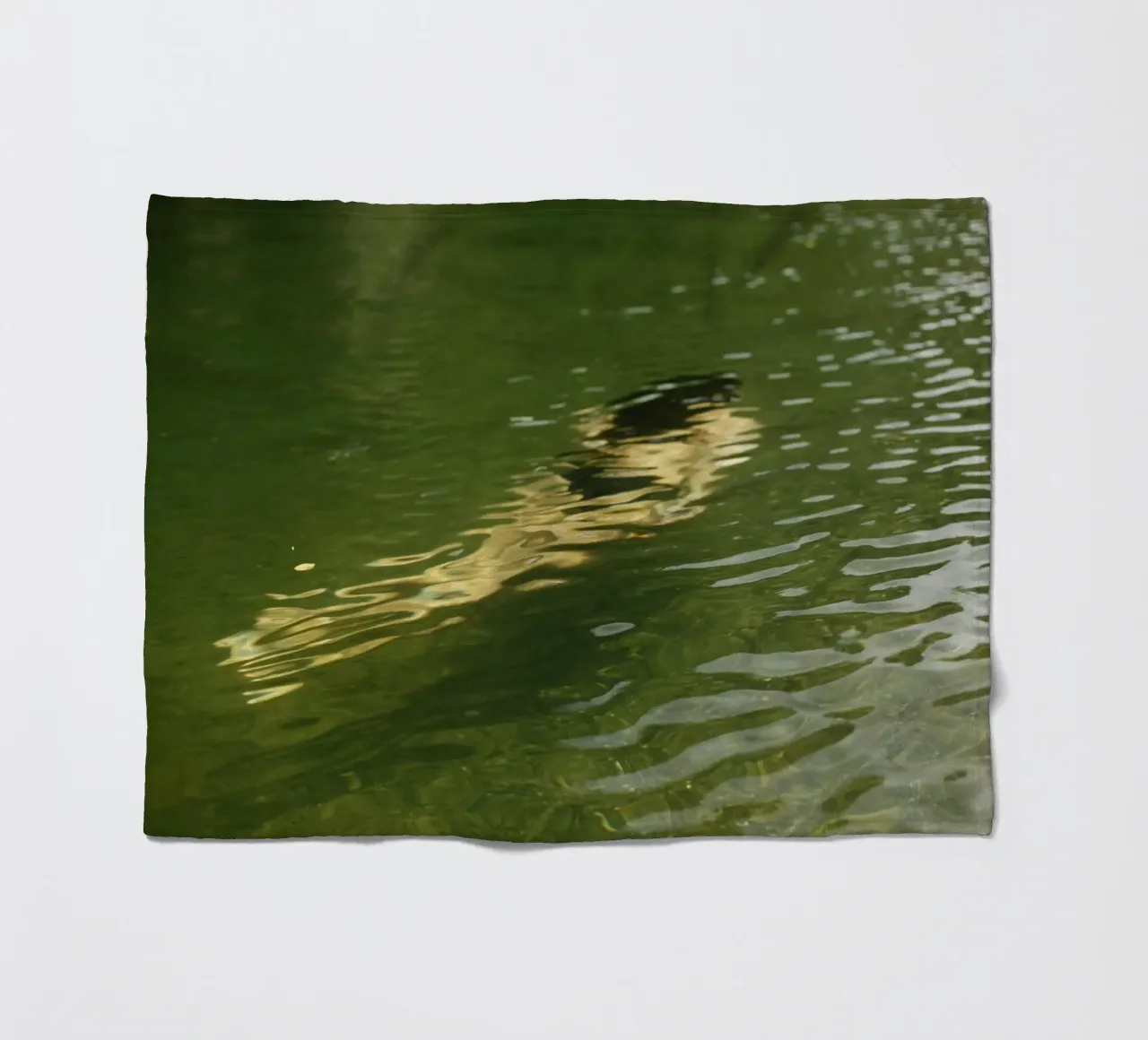 Riflessione di una donna a Cuba (Baracua) coperta in pile da art picture