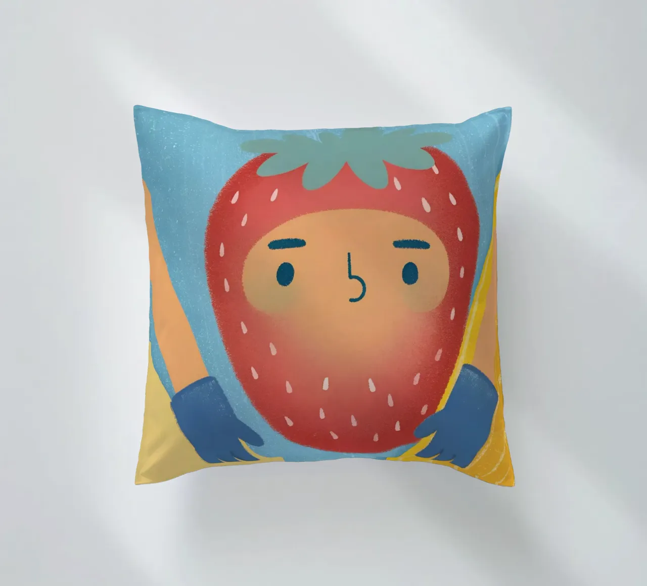 fragole con espressioni divertenti cuscino da LOYAL SHOP