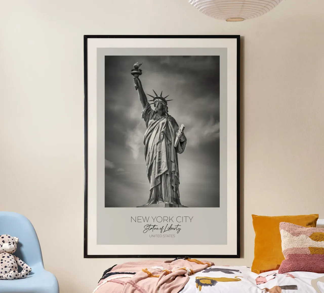In primo piano: NEW YORK CITY Statua della Libertà carta hahnemühle da Melanie Viola