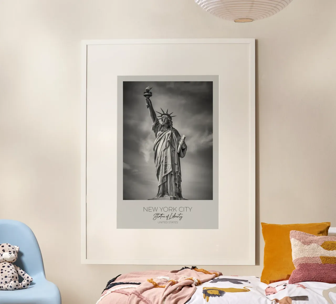 In primo piano: NEW YORK CITY Statua della Libertà carta hahnemühle da Melanie Viola