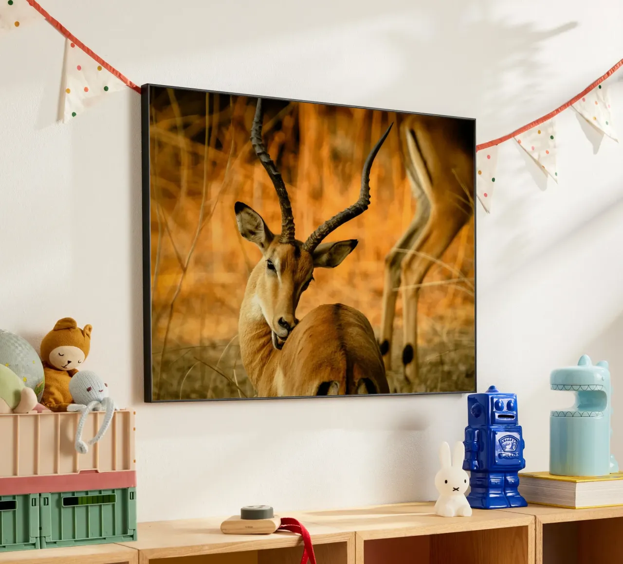 Un bellissimo Impala con corna ricurve alluminio dibond da The Herringstore