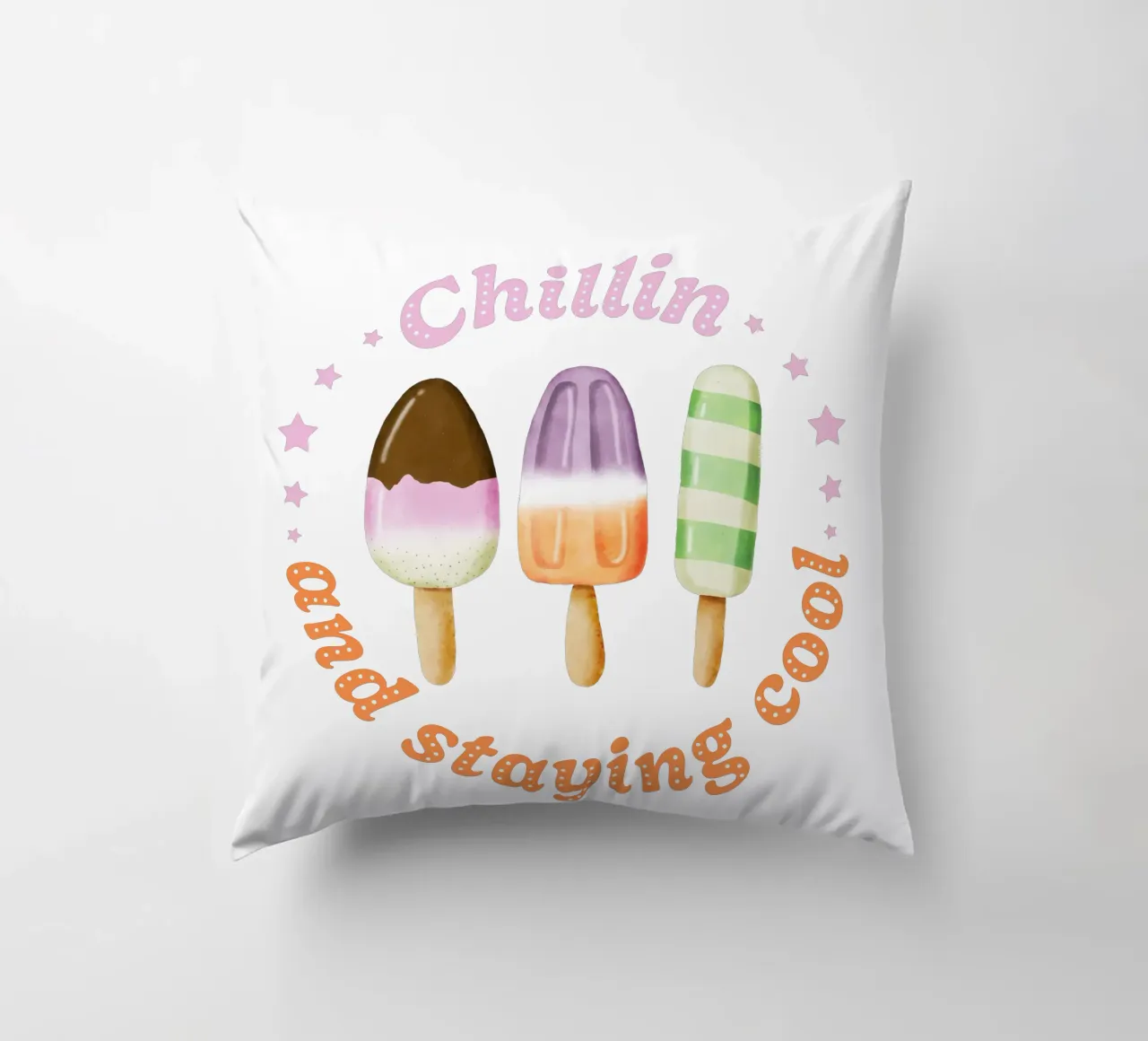 Stare al fresco. Sommer und Eis. cuscino da CalliLetters