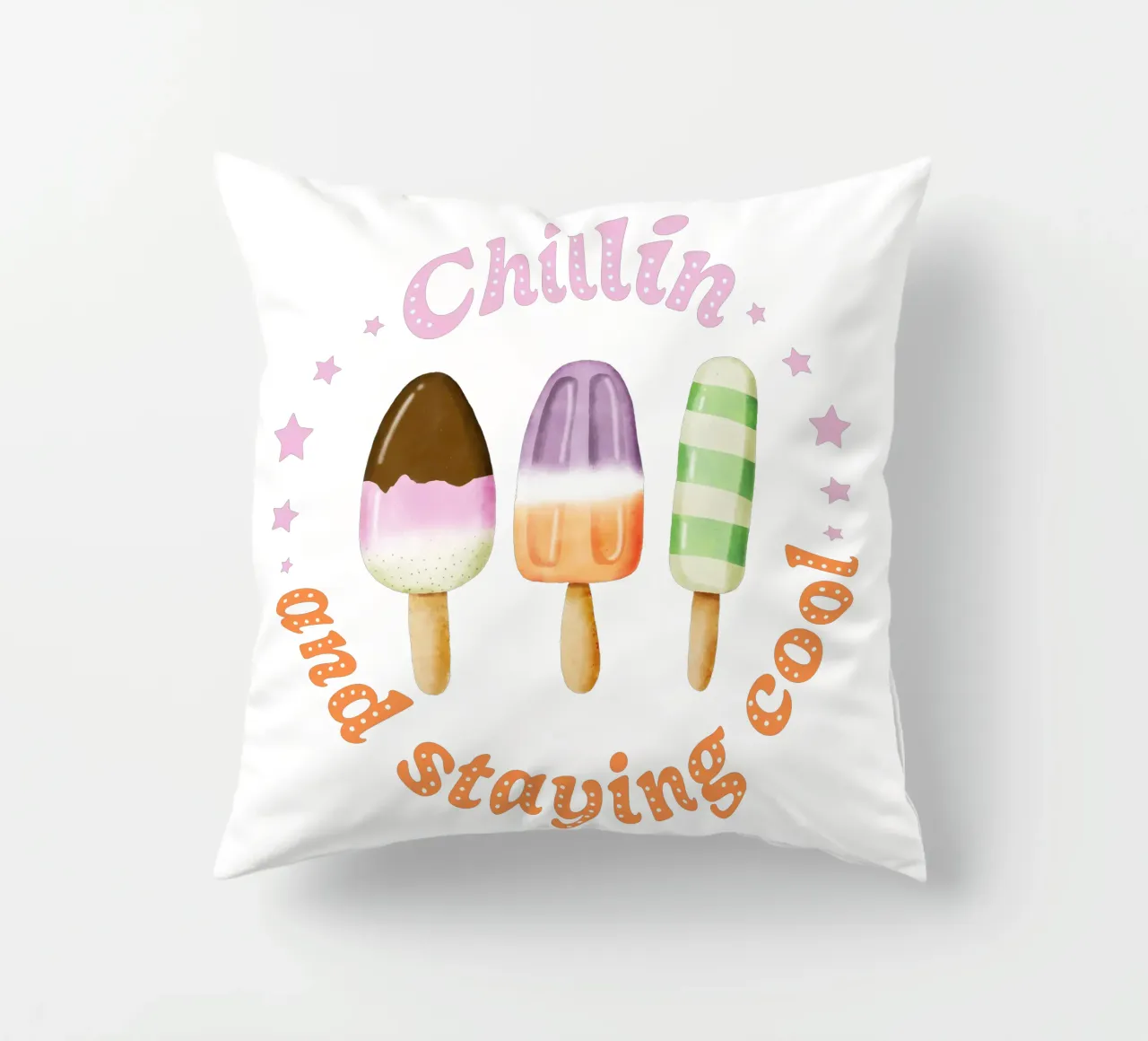 Stare al fresco. Sommer und Eis. cuscino da CalliLetters