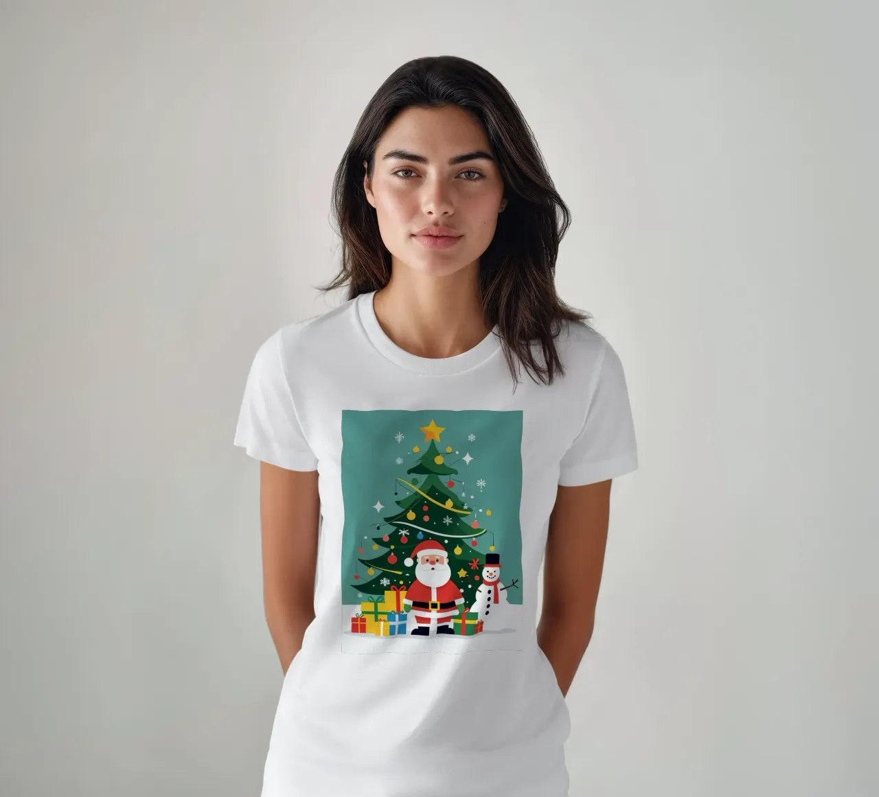 Albero di Natale con Babbo Natale e pupazzo di neve t-shirt da DesignDoodle