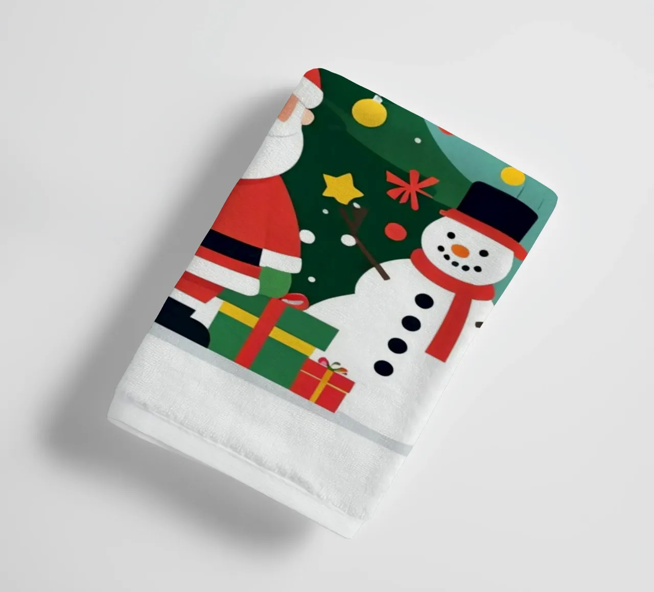 Albero di Natale con Babbo Natale e pupazzo di neve asciugamano da bagno da DesignDoodle
