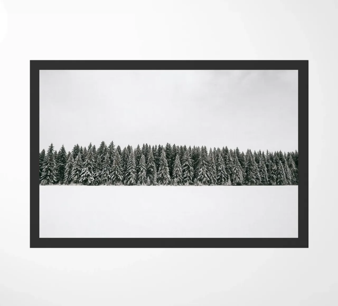 Bosque de invierno Minimal - Snow & Firs Photo Art felpudo de ChristmasMooodz