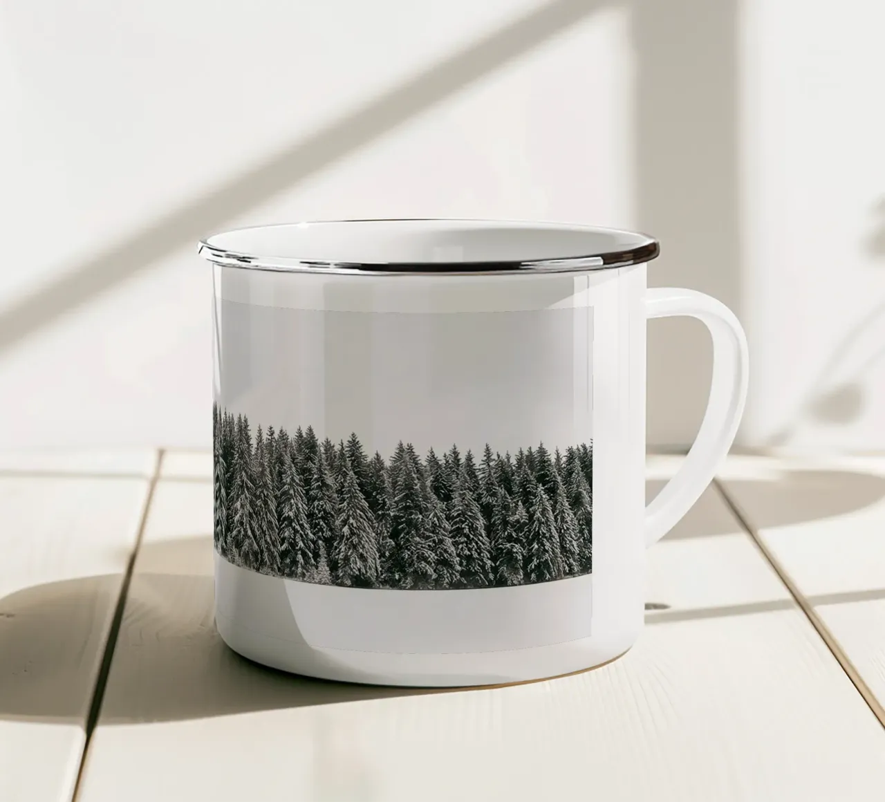 Foresta invernale minimale - neve e abeti Photo Art tazza in smalto da ChristmasMooodz
