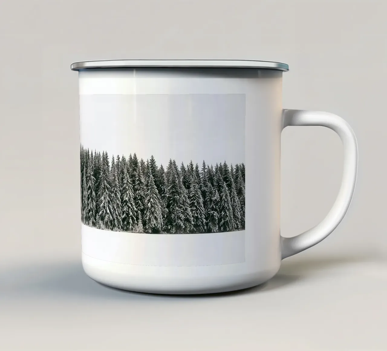 Foresta invernale minimale - neve e abeti Photo Art tazza in smalto da ChristmasMooodz