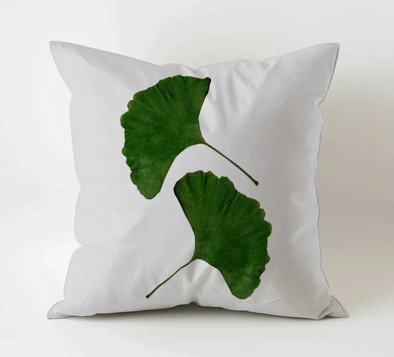 Foglia di ginkgo II cuscino da Orara Studio