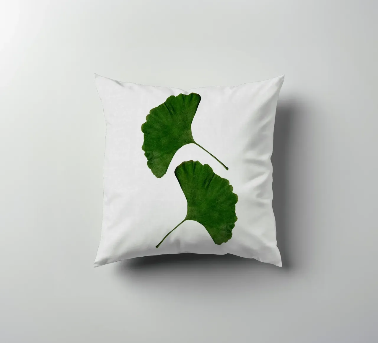 Foglia di ginkgo II cuscino da Orara Studio