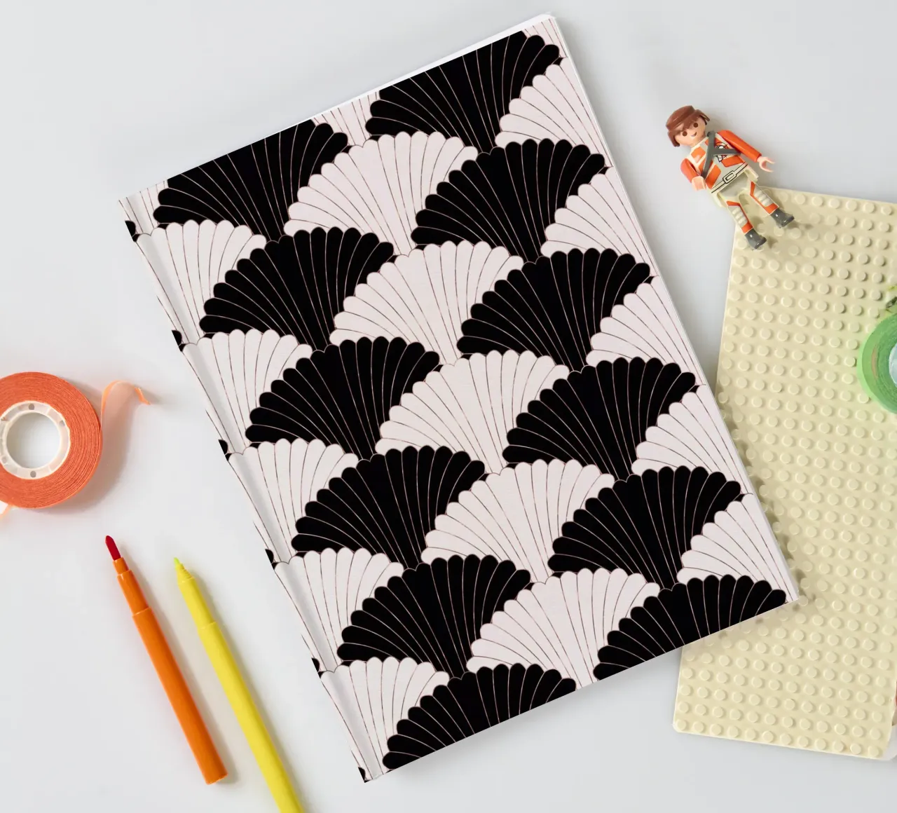 Art déco en noir et blanc avec des reflets dorés carnet de notes de CalliLetters