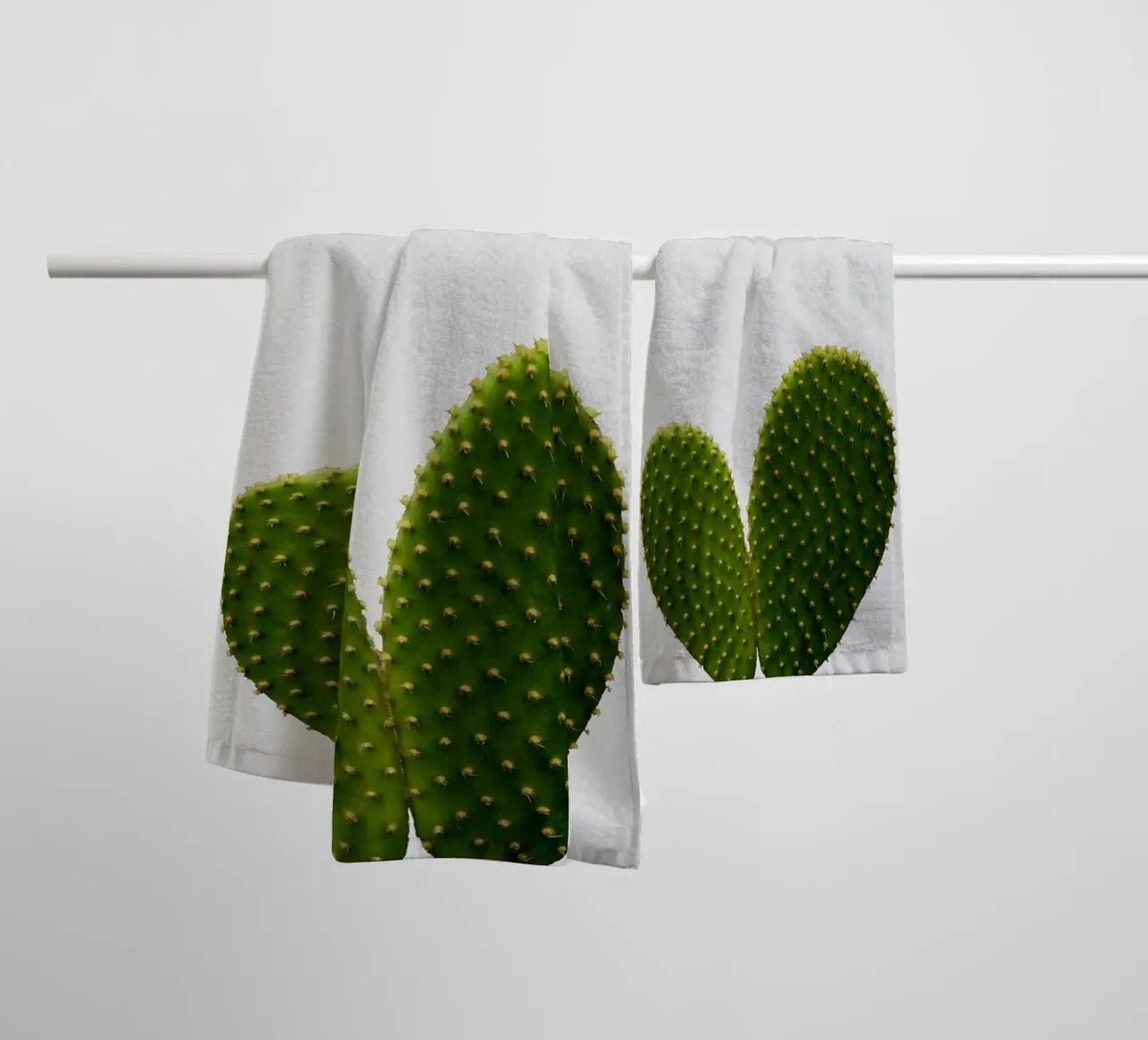 Cactus en forme de cœur serviette de bain de Orara Studio