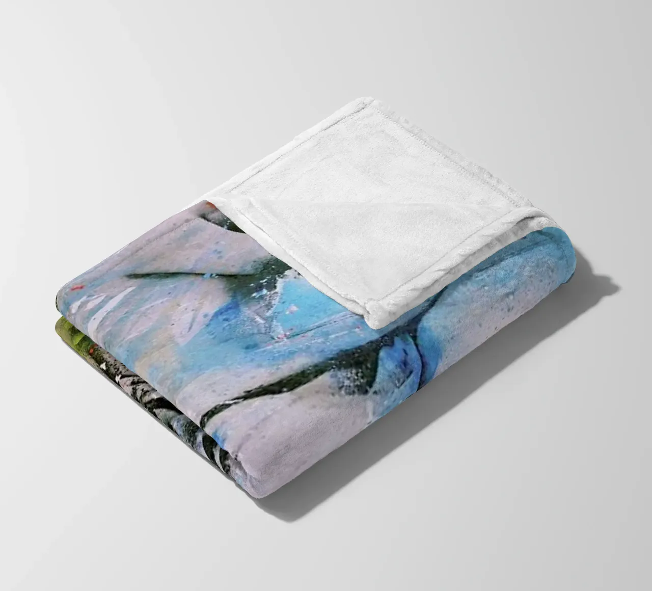 Angelito fleece blanket by Tameo
