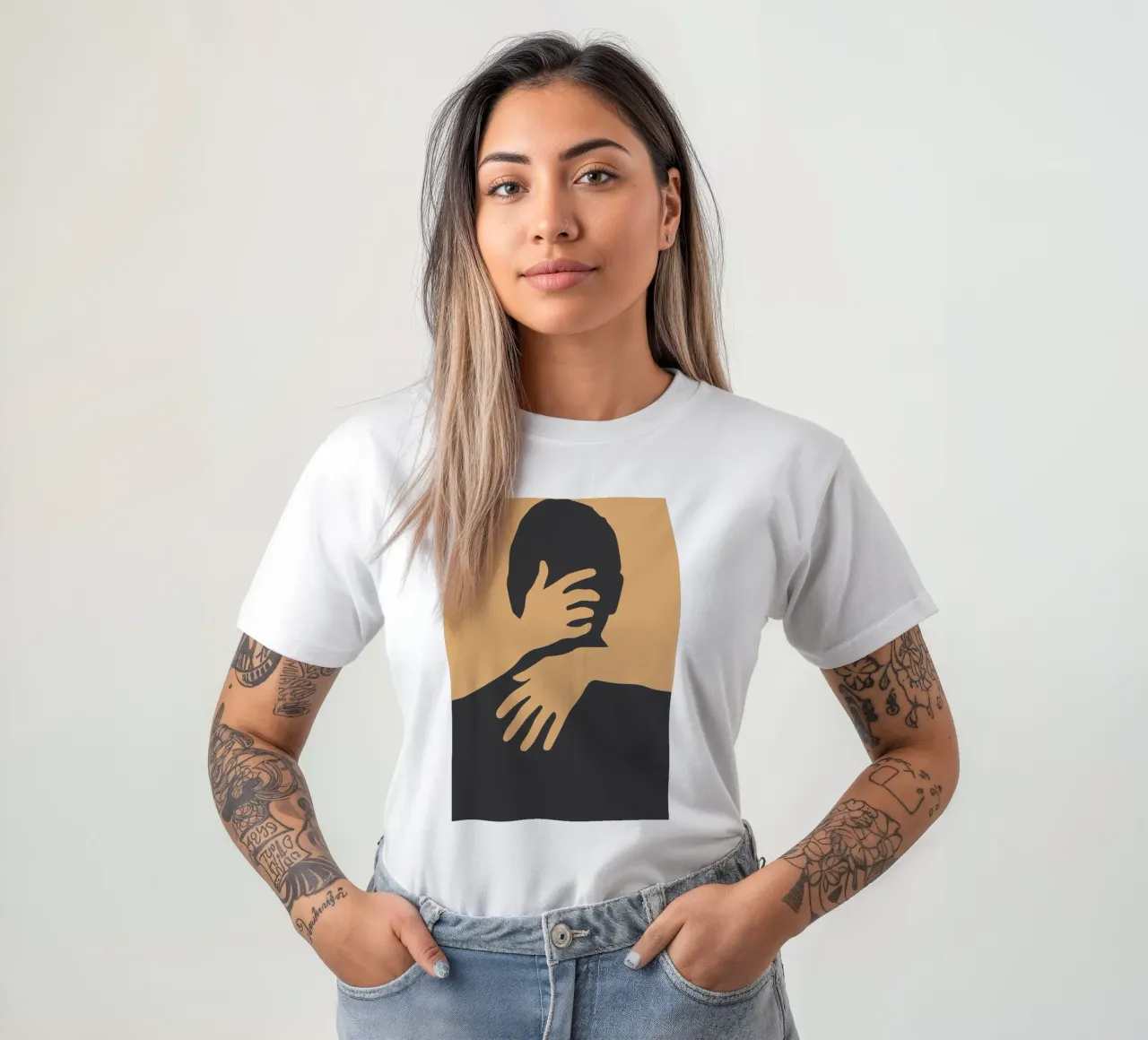 silhouette dell'abbraccio t-shirt da SADELA