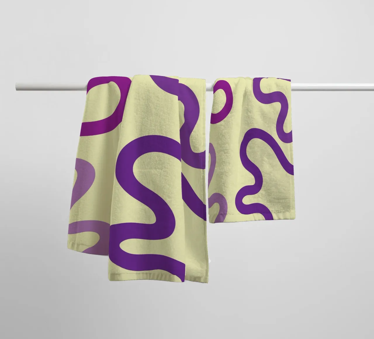verme viola asciugamano da bagno da SADELA