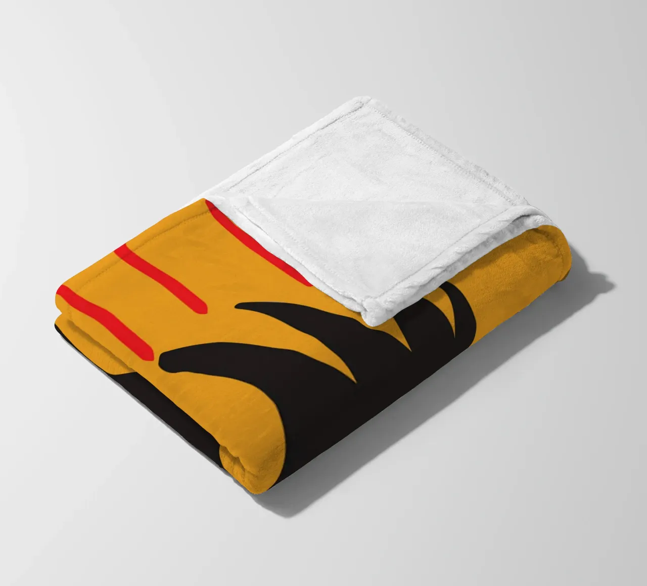 sagoma di artigli e unghie coperta in pile da SADELA