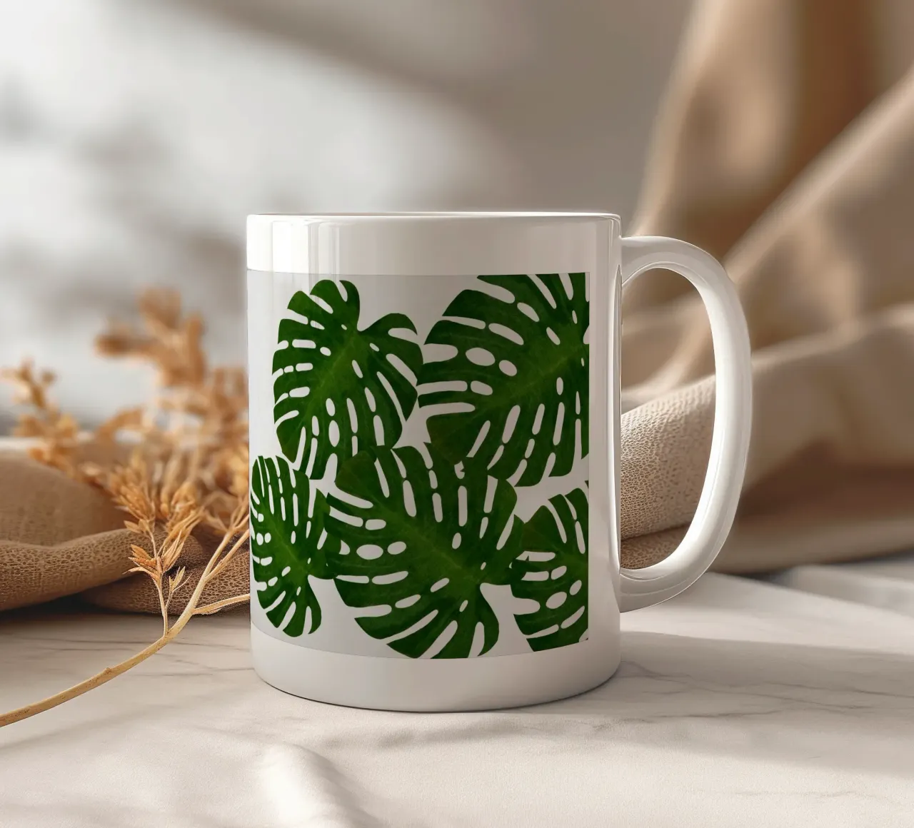 Foglia di Monstera I tazza in ceramica da Orara Studio