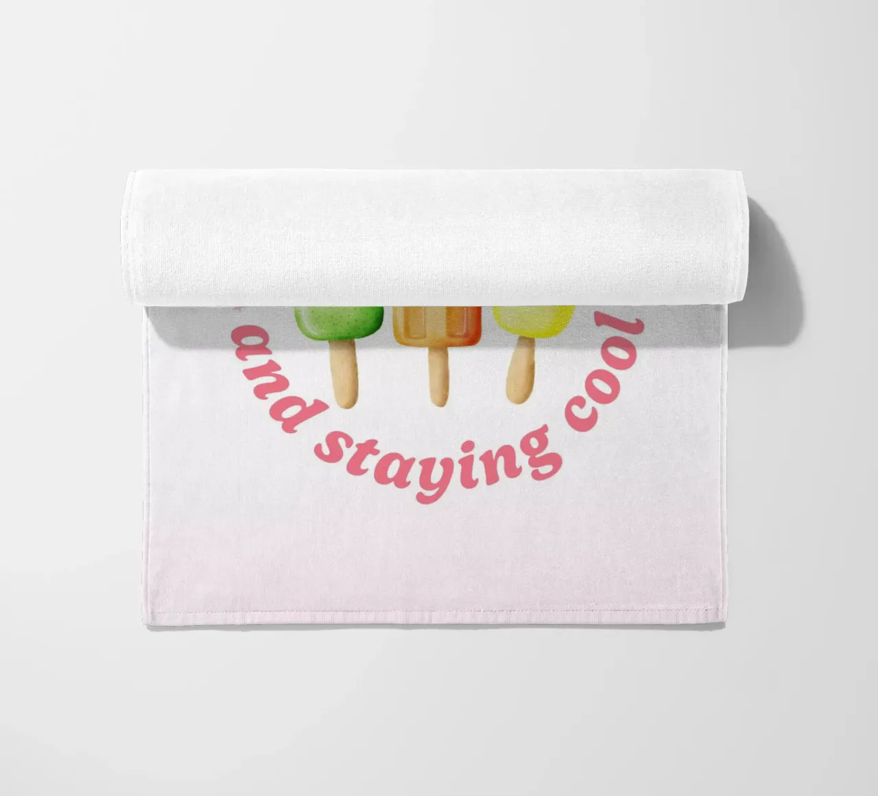 Stare al fresco. Sommer und Eis. telo mare da CalliLetters