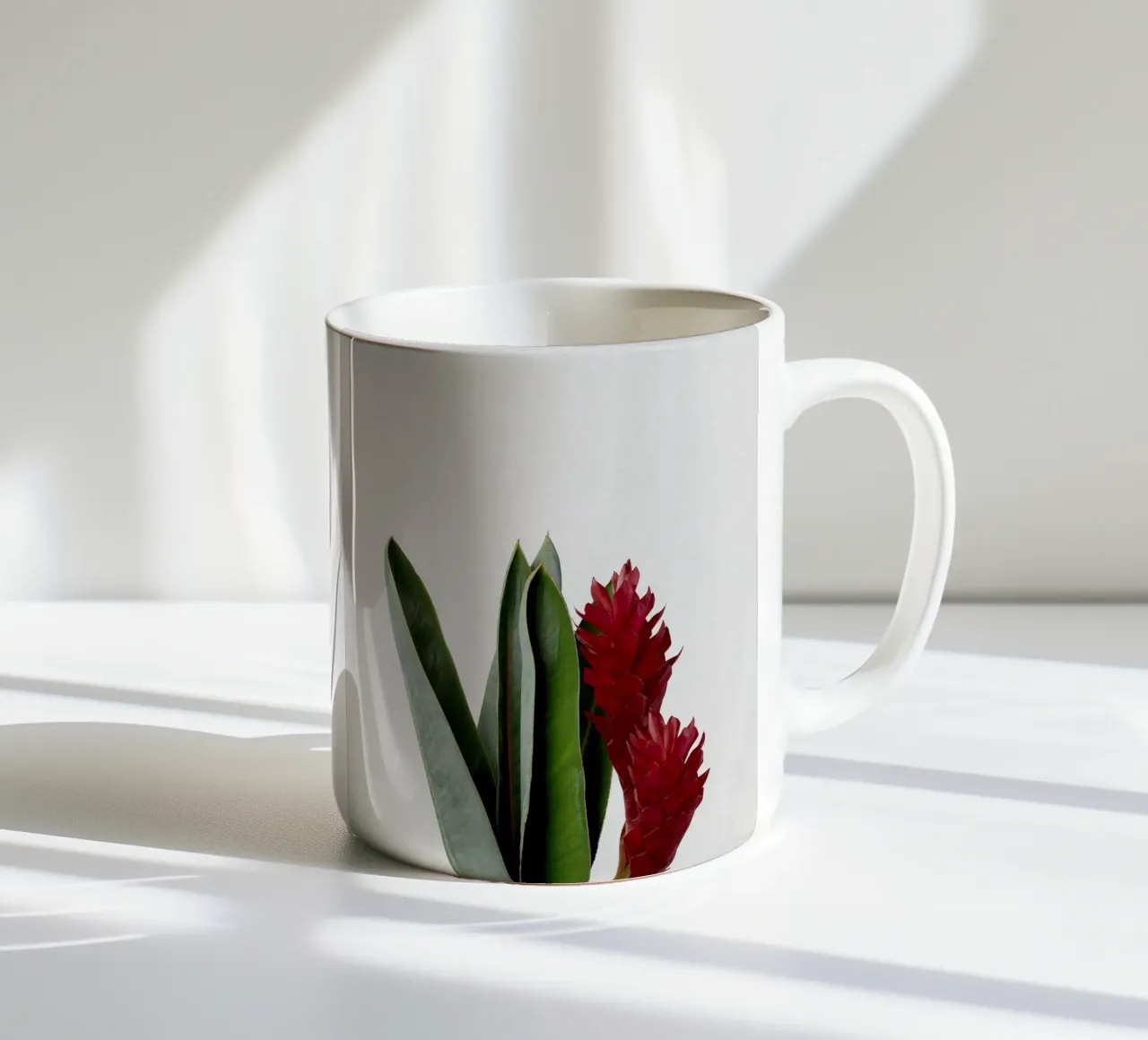 Fiore rosso tazza in ceramica da Orara Studio