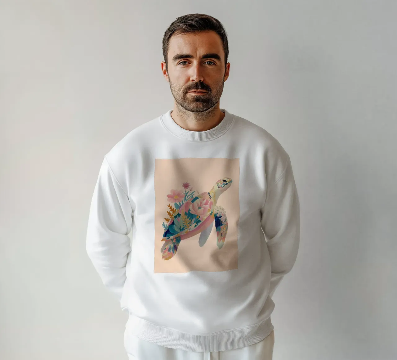 Portrait of a Turtle in Bloom sweatshirt van Luca