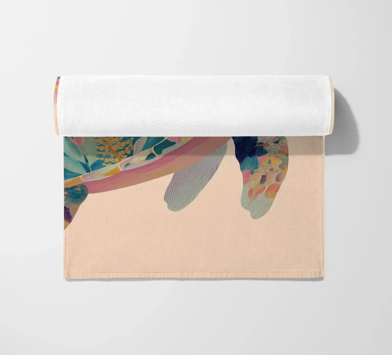 Portrait of a Turtle in Bloom Strandtuch von Luca