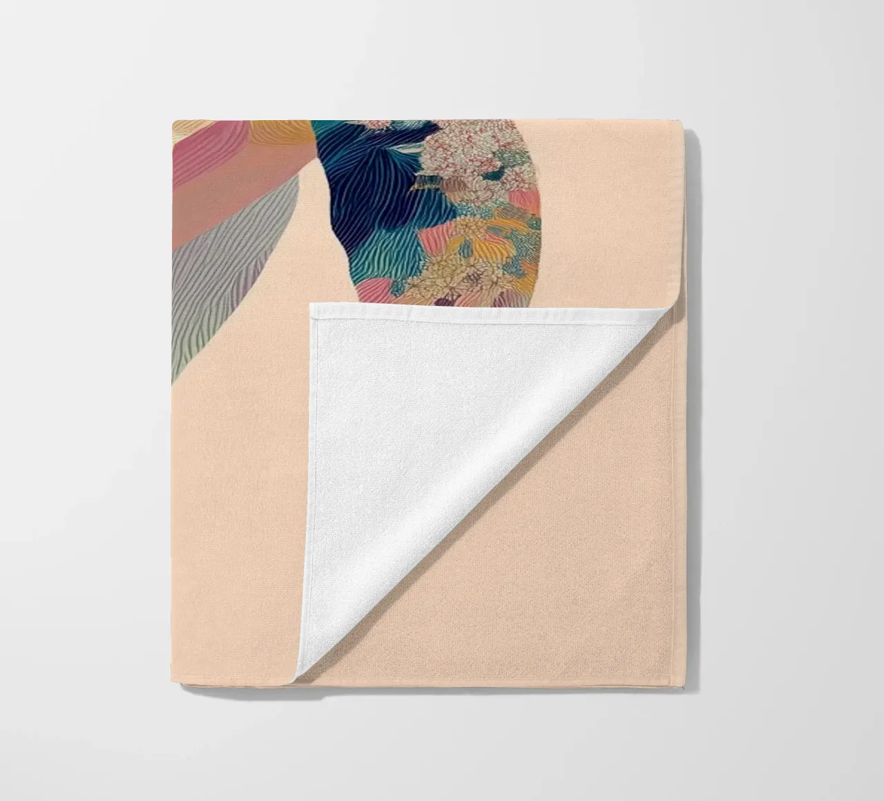 Portrait of a Turtle in Bloom strandhanddoek van Luca