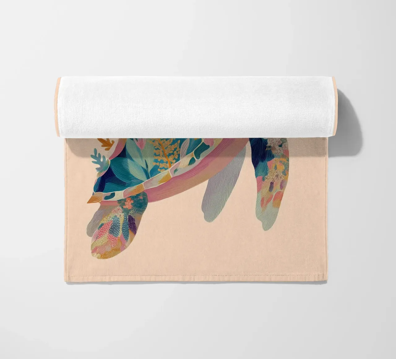 Portrait of a Turtle in Bloom Strandtuch von Luca