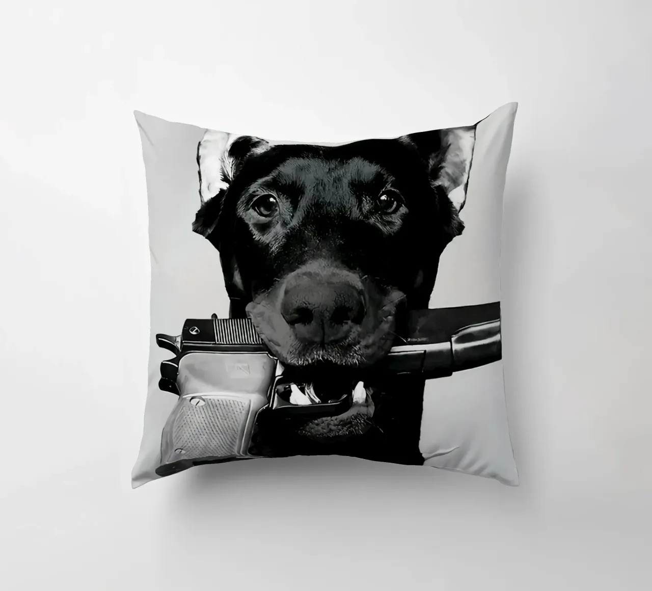 Cane carico cuscino da Emil Art Studio