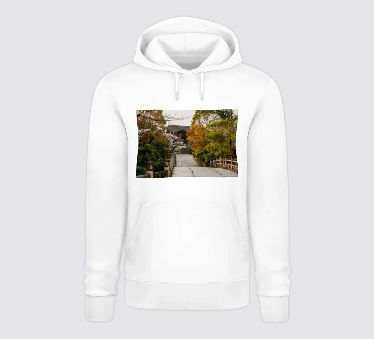 Tempio giapponese dei ciliegi in fiore a Kyoto, Giappone felpa con cappuccio da mbgraphx2