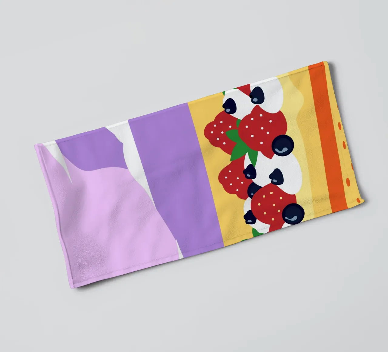 Crostata di fragole e mirtilli asciugamano da bagno da OFFICIAL FRUIT & VEGETABLES