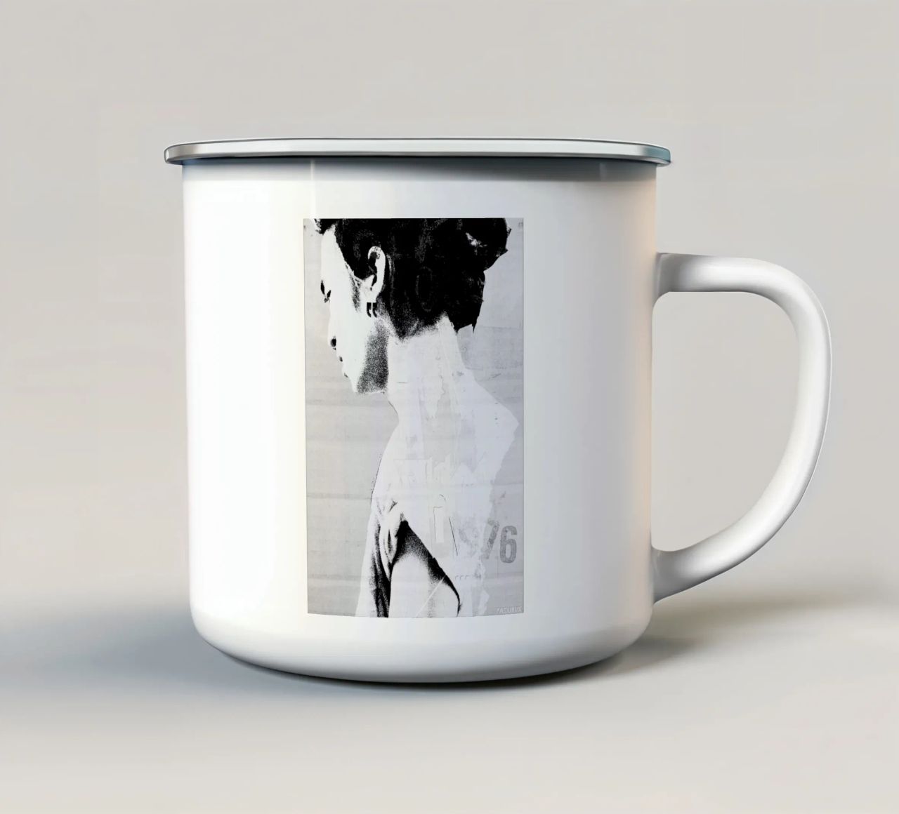 Float tazza in smalto da Sandrine Pagnoux