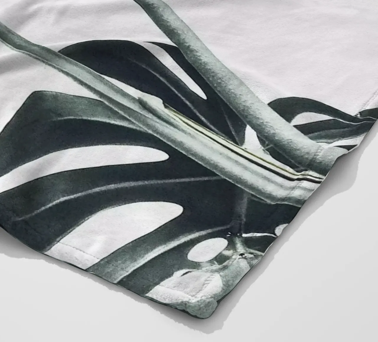 Foglie di Monstera - Design botanico minimalista coperta in pile da Whole©