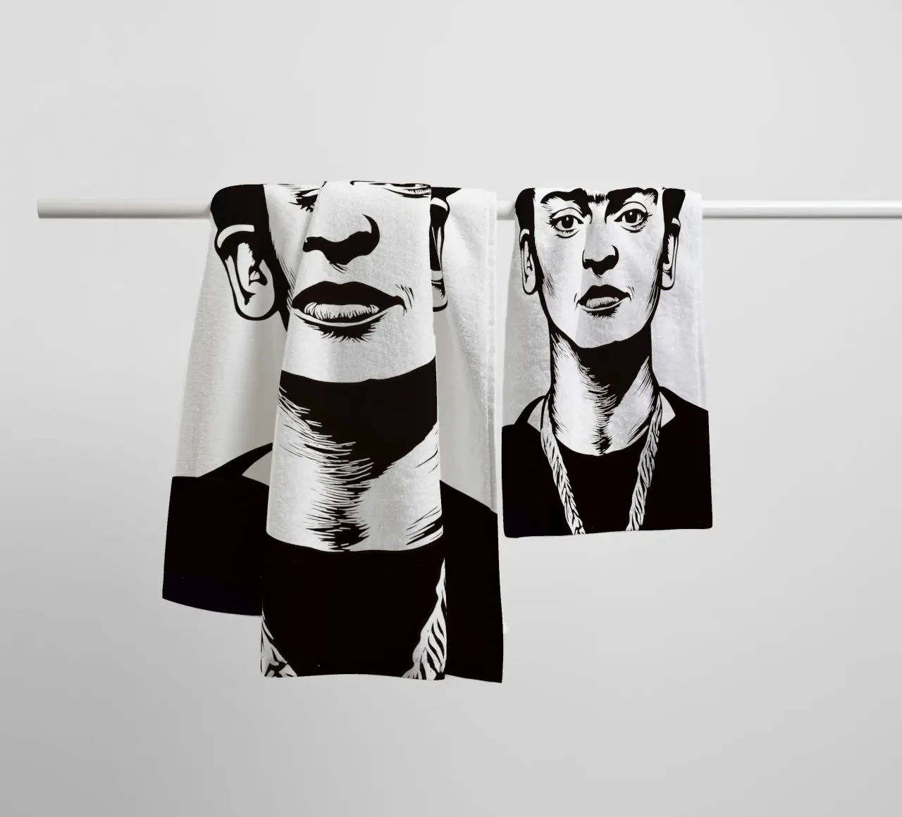 Frida Kahlo in bianco e nero asciugamano da bagno da Autofocus