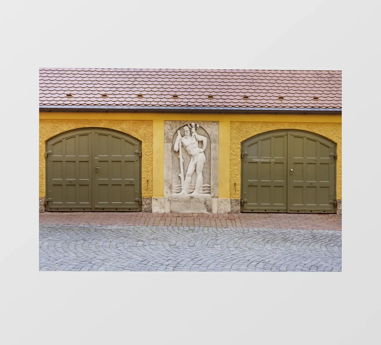 Ingresso del cortile nel quartiere Borstei di Monaco di Baviera pellicola backlit da Borstei München