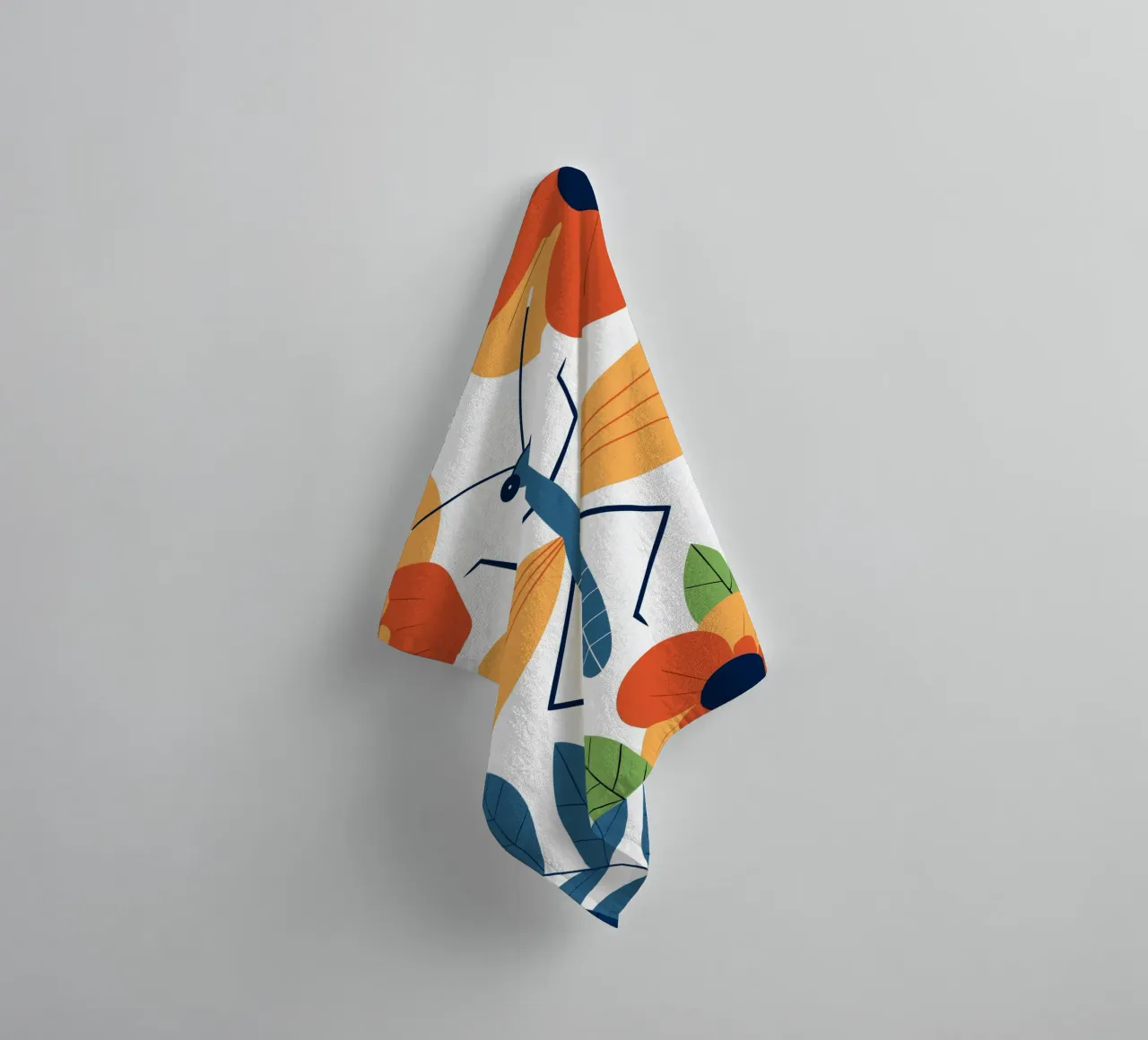 Libellula blu nel giardino fiorito asciugamano da bagno da PROTECT ANIMALS