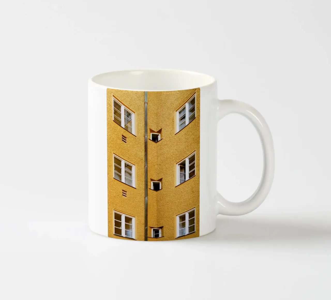 Vetrata nel quartiere Borstei di Monaco di Baviera tazza in ceramica da Borstei München