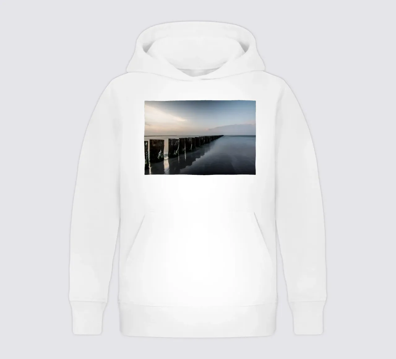 Ostseeküste kids hoodie by Fjöllart