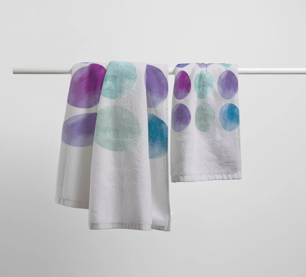 Dots towel by XOXO Arte