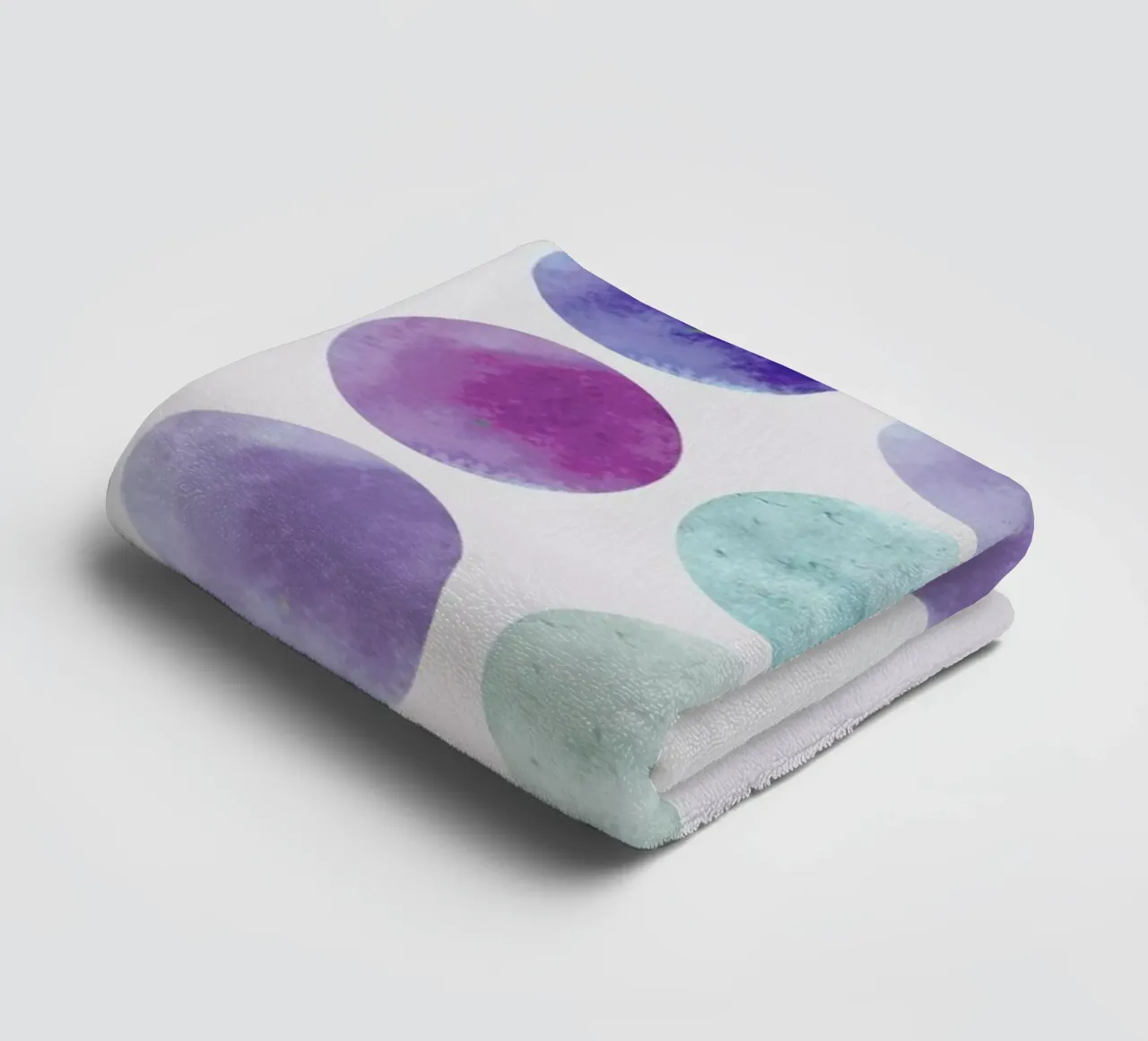 Dots towel by XOXO Arte
