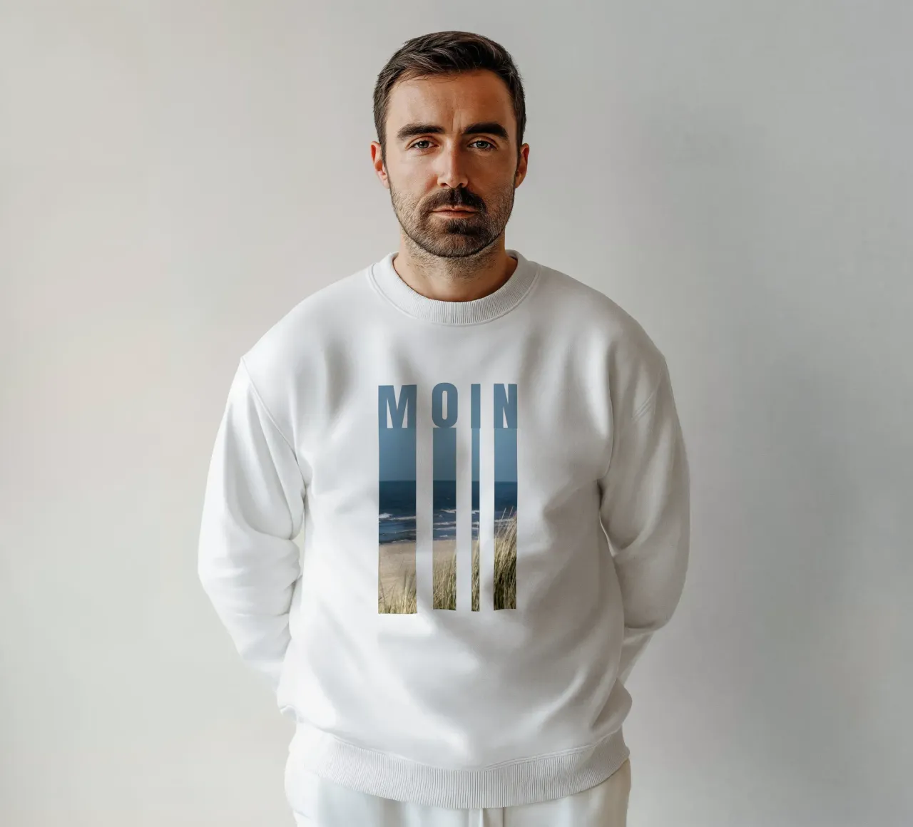 MOIN Strand Design – Norddeutscher Gruß mit Meerblick Sweatshirt von Fies&Fein