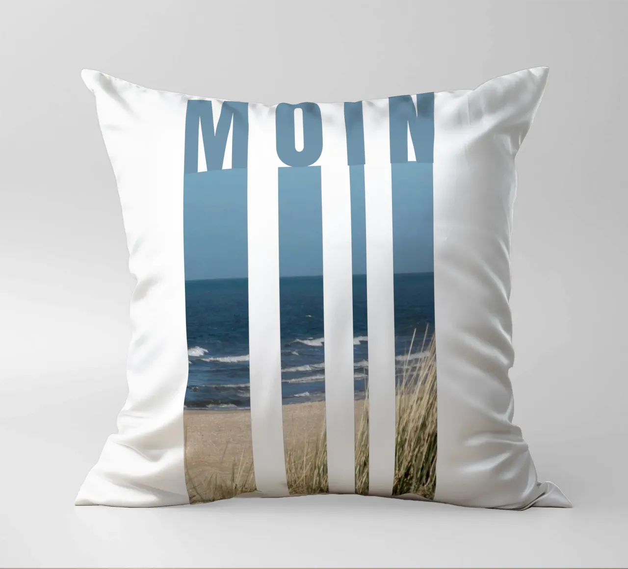 MOIN Strand Design - Saluto della Germania settentrionale con vista sul mare cuscino da Fies&Fein
