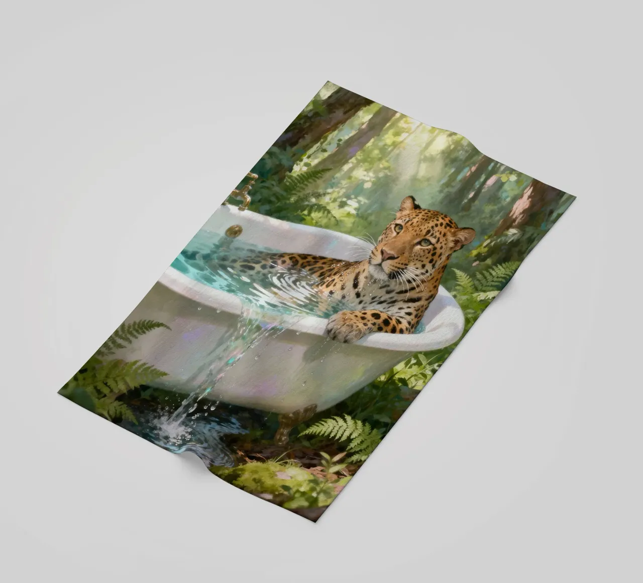 Leopard In the Bathtub telo mare da Attaboy Dsgn