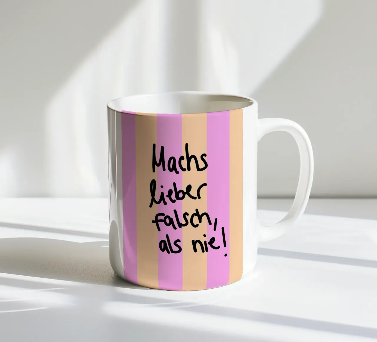 Machs lieber falsch als nie! Keramik Tasse von Hej Ibiza by Ute Arnold