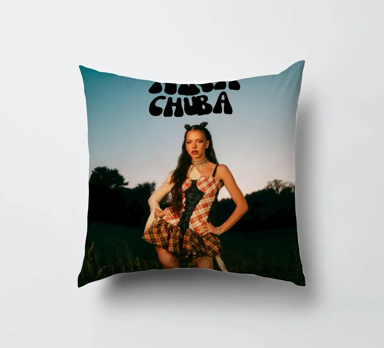 Posa Nina Chuba cuscino da Galery Vintage