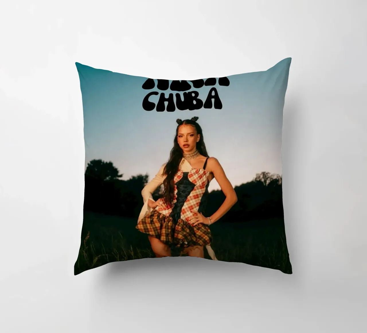 Posa Nina Chuba cuscino da Galery Vintage