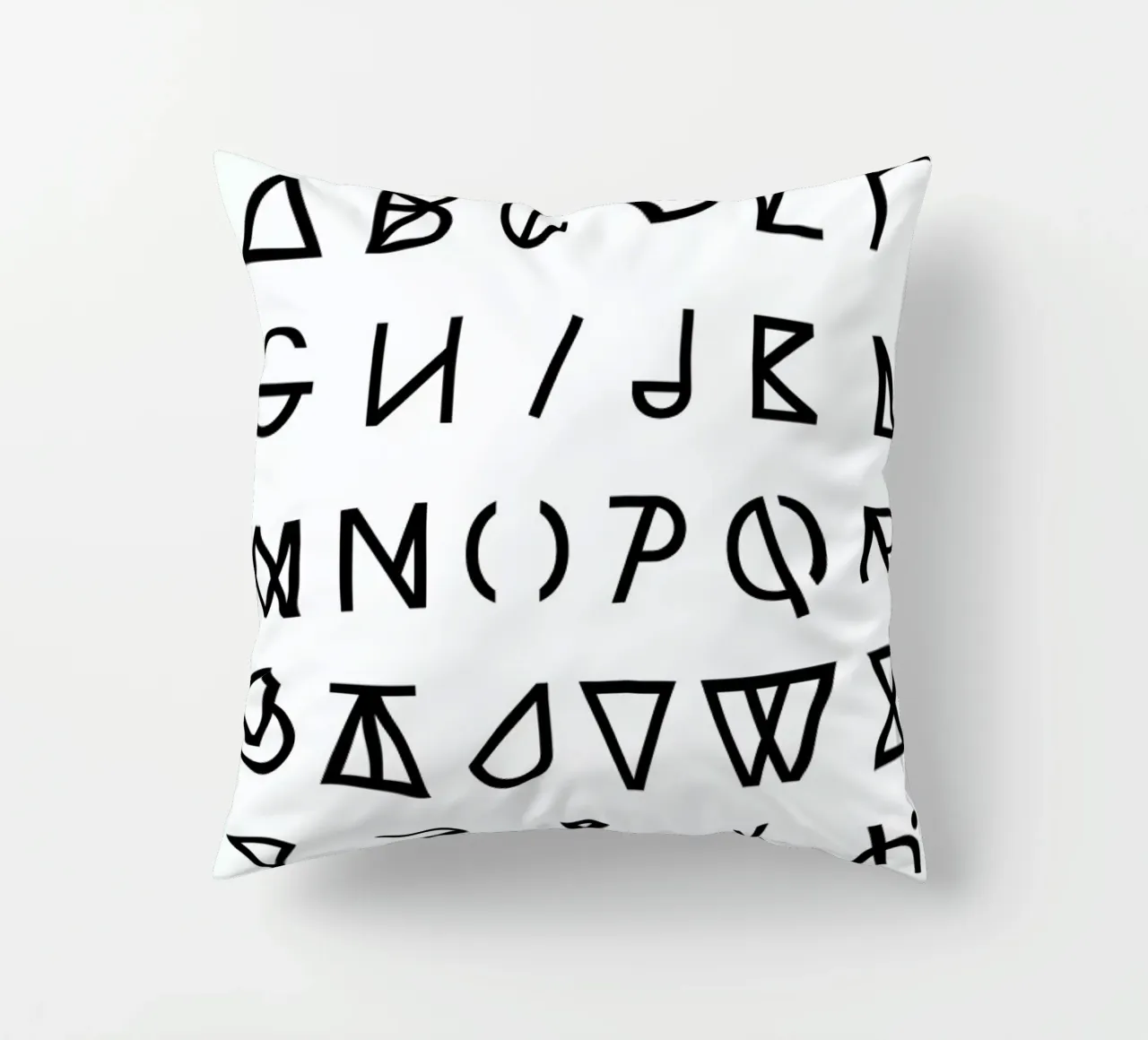 Graphic Alphabets cuscino da RK Design