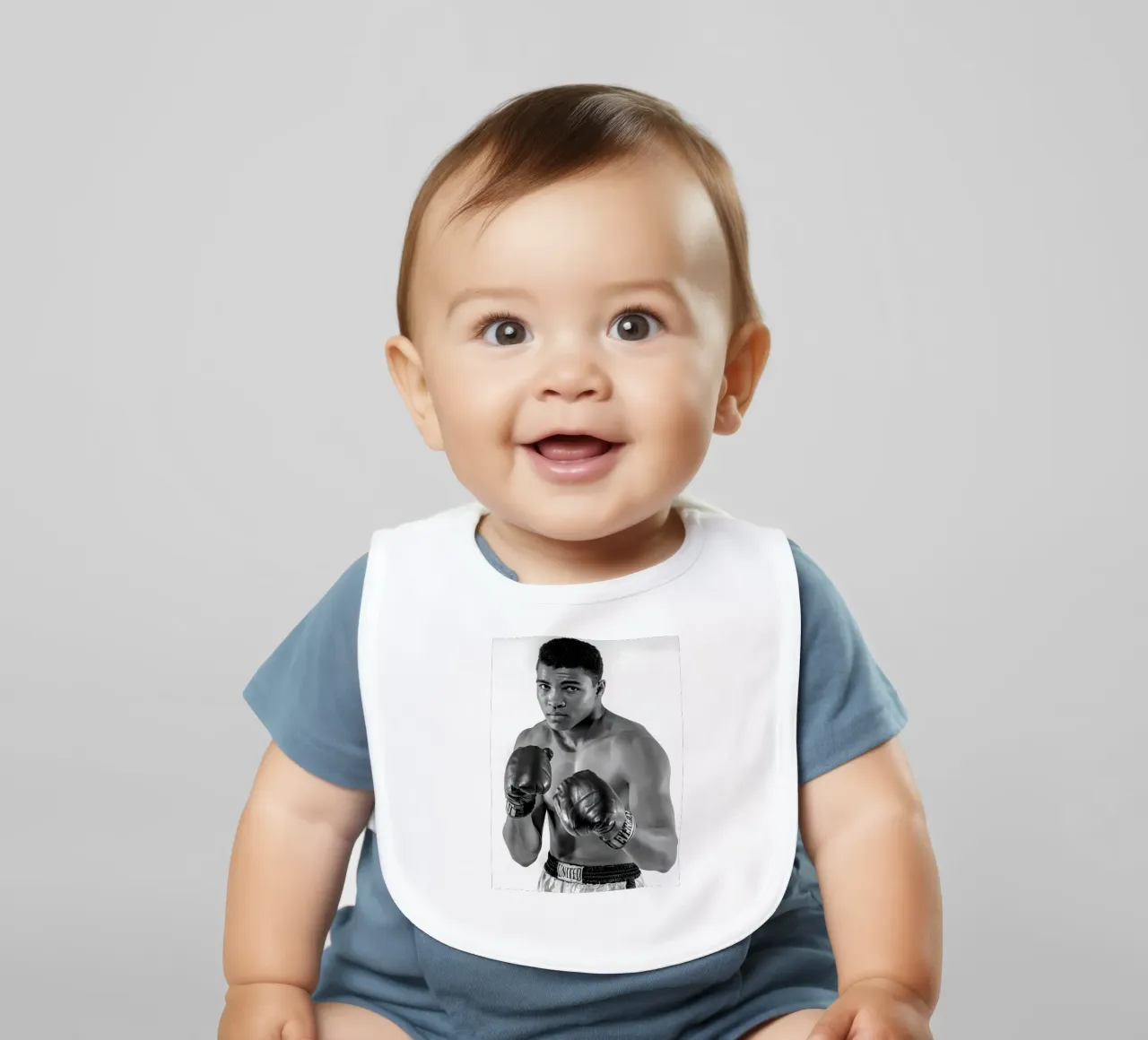 Il pugile Muhammad Ali bavaglino da Galery Vintage